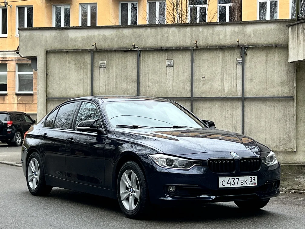 BMW 3 Series F30 3
