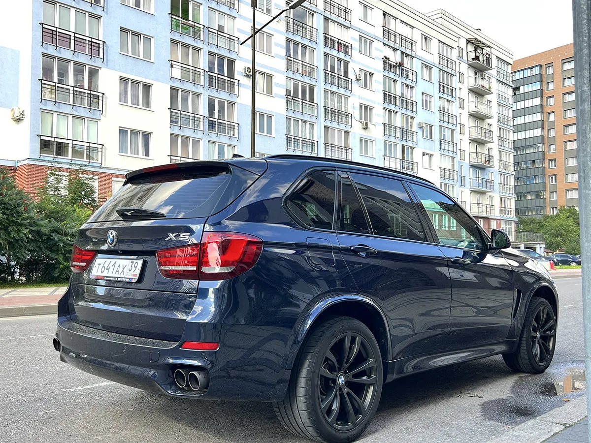 BMW X5 M Sport 4