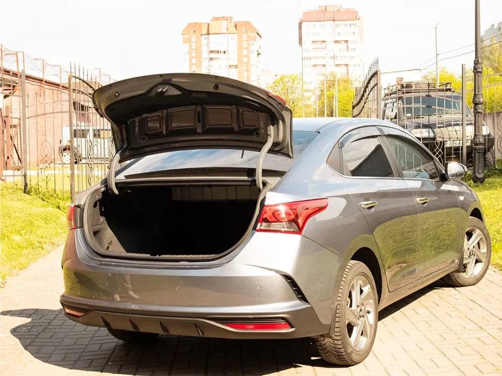 Hyundai Solaris 5