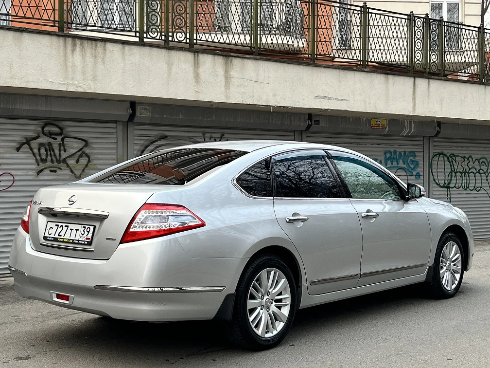 Nissan Teana 5